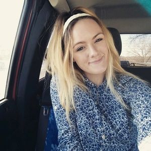 Meet your Posher, Beca